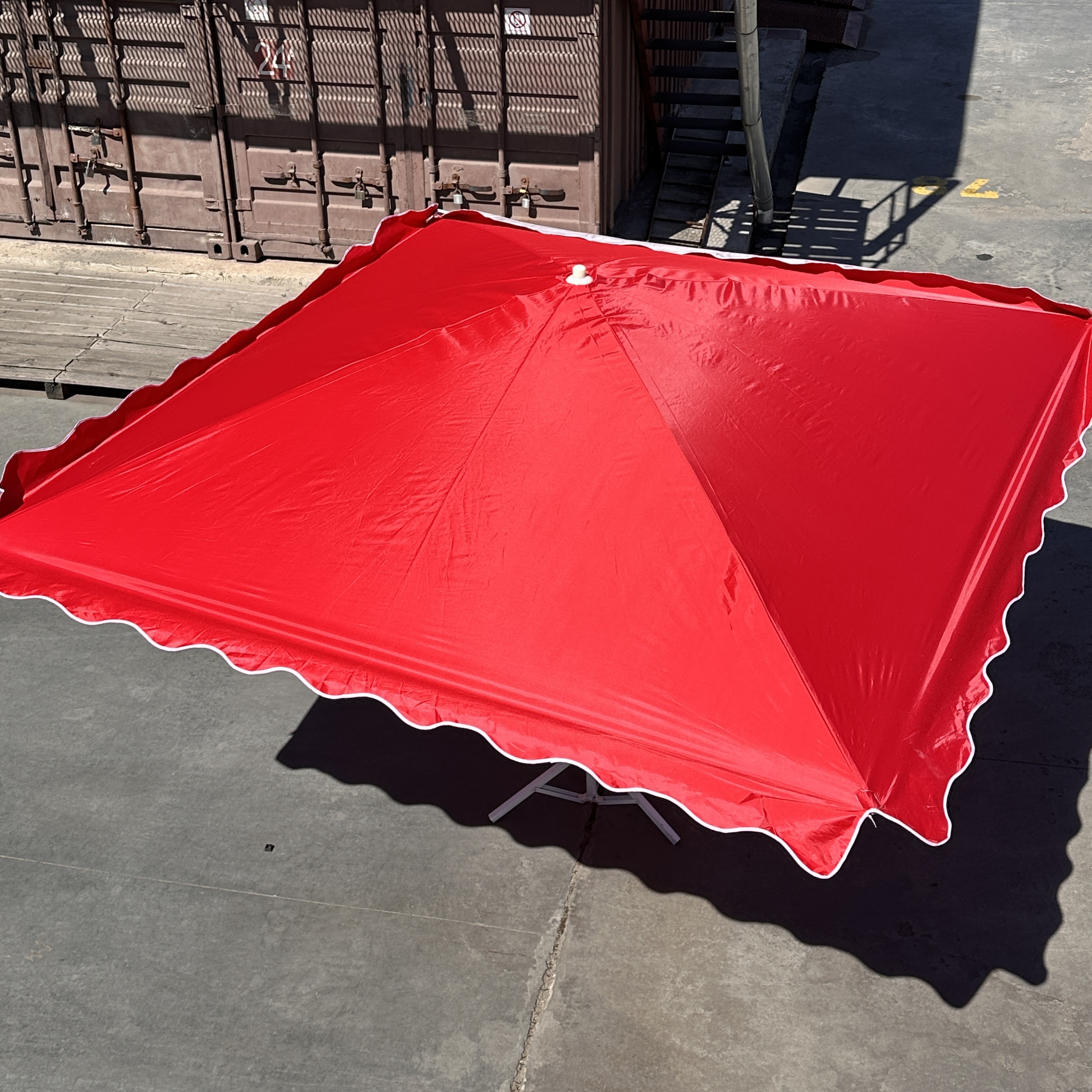 Торговий зонт Mario Umbrella 3.3×3.3 м, 4 металеві спиці, нейлон з УФ-захистом, Італія